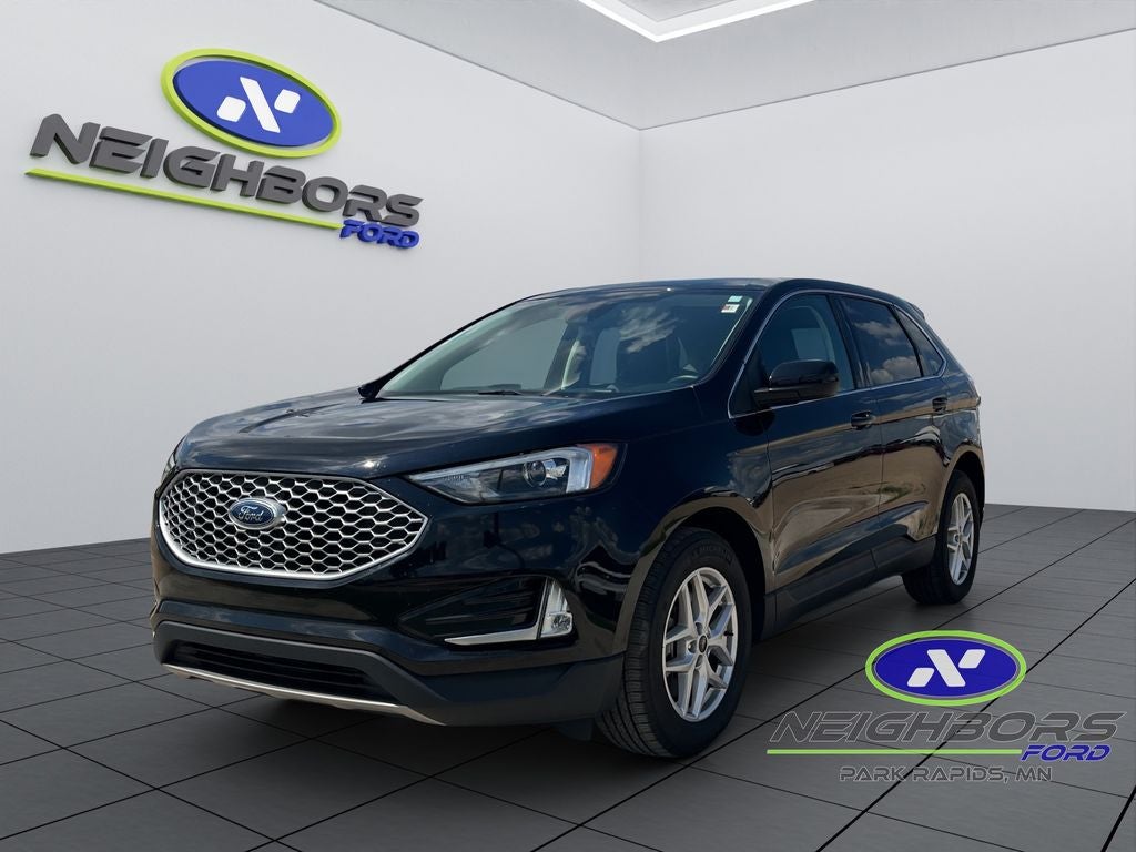 2023 Ford Edge SEL in Black Metallic — front three-quarter view